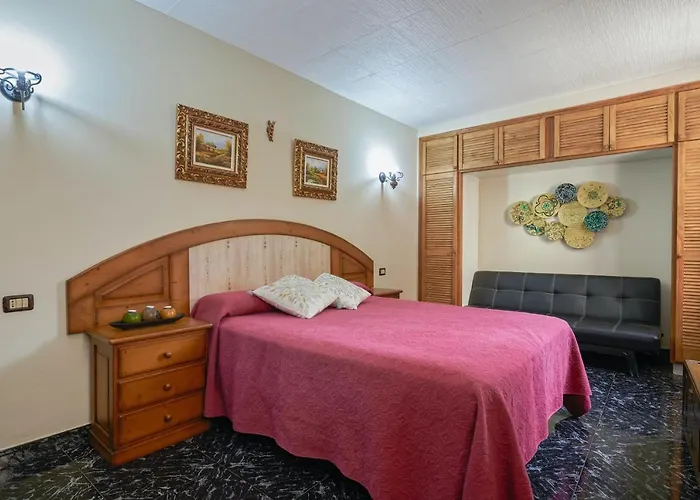 Lägenhet Modern In With A Shared Pool *