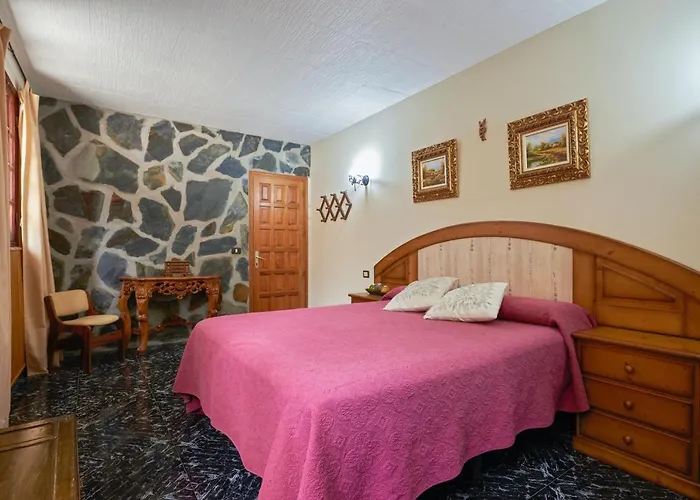 Lägenhet Modern In With A Shared Pool *